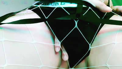 Redhead Anaeleza jinsi ya kung'oa tundu lake na kuonyesha pussy yake - Maneno Machafu